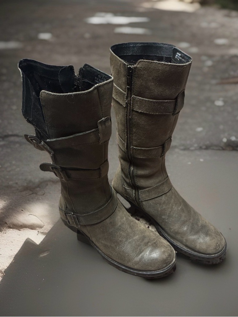 Born Suede Mid-Calf Buckle Boots in Olive Sz 7.5